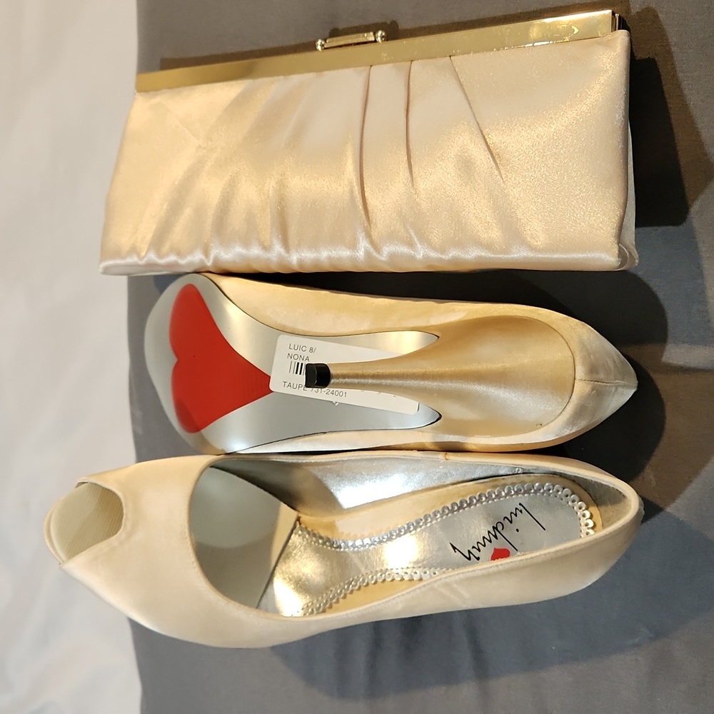 Gold 8.5 Heel and Purse